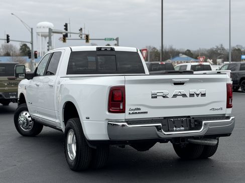 New 2026 RAM 3500 Laramie AWD/4WD image 5