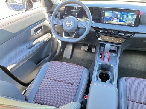 New 2026 Nissan Kicks SR w/ Cold Weather Package image 26