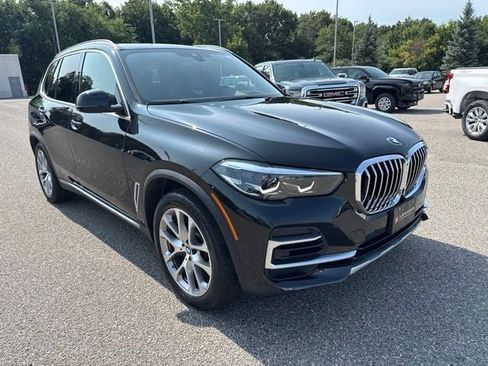 Used 2022 BMW X5 xDrive40i w/ Premium Package AWD/4WD image 3