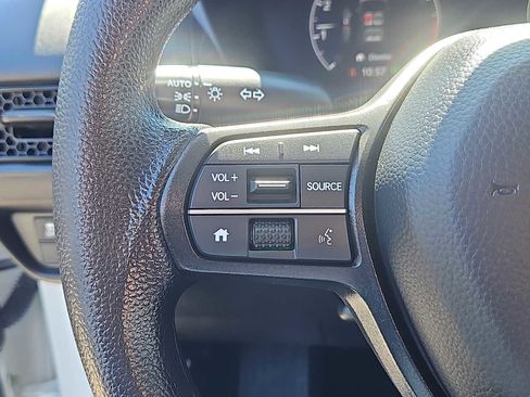 Used 2024 Honda HR-V LX image 19
