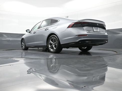 Used 2023 Honda Accord EX-L image 31