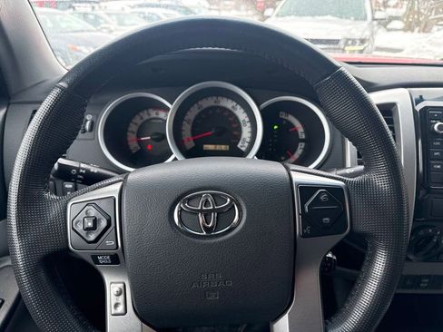 Used 2014 Toyota Tacoma 4x4 Access Cab V6 image 19