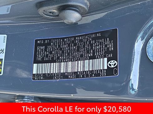 Used 2025 Toyota Corolla LE image 41