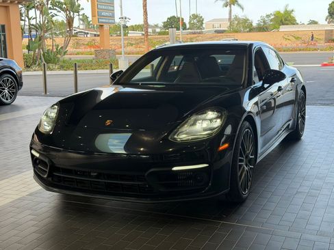 Certified 2023 Porsche Panamera 4 Platinum Edition AWD/4WD image 1