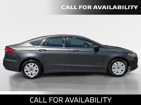 Used 2019 Ford Fusion S FWD image 6