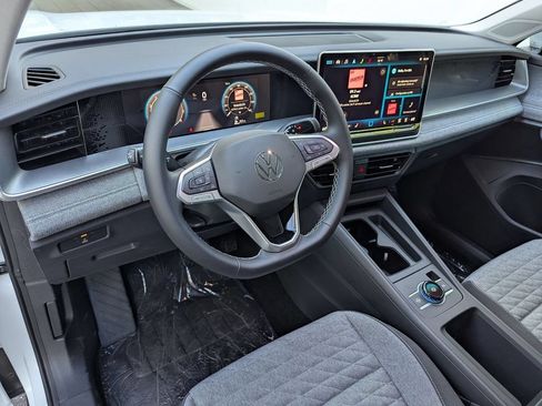 Certified 2026 Volkswagen Tiguan S FWD image 9