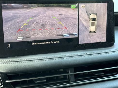 Used 2023 INFINITI QX60 Sensory w/ Cargo Package AWD/4WD image 4