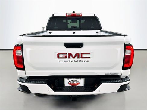 Used 2025 GMC Canyon Elevation w/ Convenience Package image 5