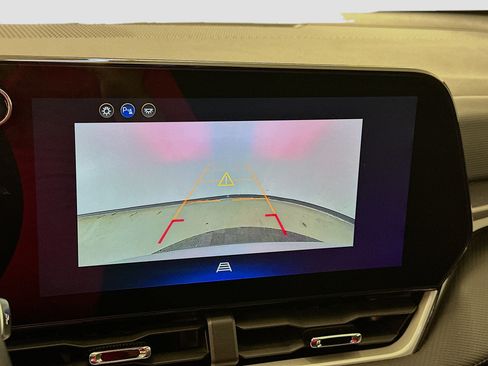 Used 2025 Chevrolet Equinox LT AWD/4WD image 23