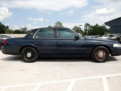 Used 2011 Ford Crown Victoria Police Interceptor w/ Comfort & Convenience Group RWD image 7