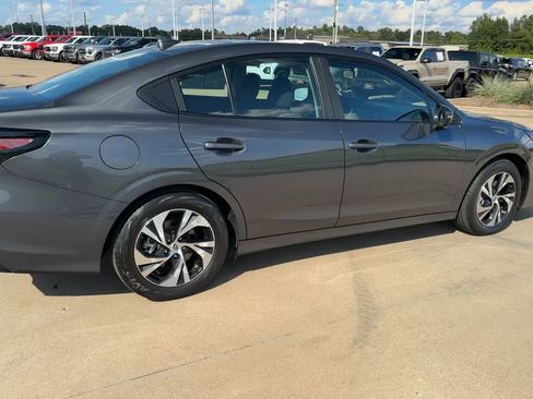 Used 2024 Subaru Legacy Premium image 9