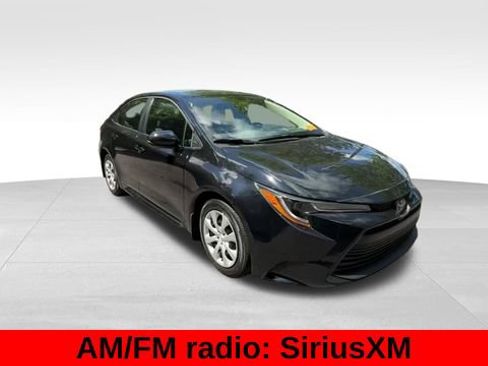 Used 2025 Toyota Corolla LE FWD image 12