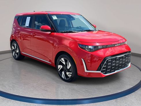 Used 2023 Kia Soul GT-Line FWD image 3