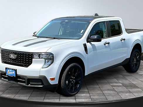 New 2026 Ford Maverick XLT w/ XLT Luxury Package AWD/4WD image 2