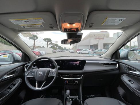 Used 2025 Buick Encore GX Preferred image 33