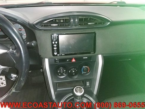 Used 2017 Toyota 86 image 12