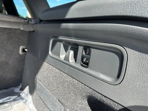 New 2026 Mercedes-Benz GLC 300 4MATIC image 36