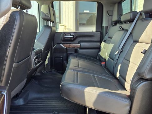 Used 2020 GMC Sierra 2500 Denali w/ Denali Ultimate Package AWD/4WD image 12