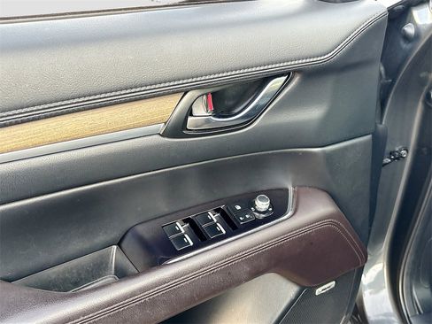 Used 2021 MAZDA CX-5 Signature image 18