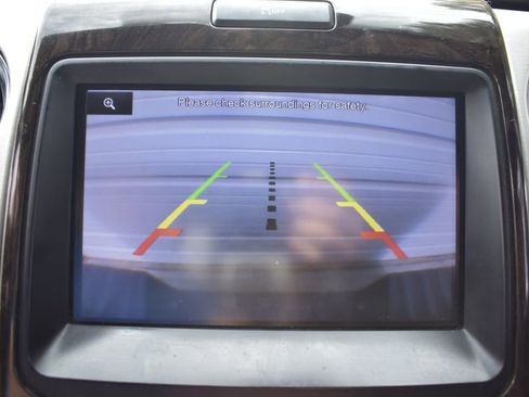 Used 2013 Ford F150 Platinum image 19