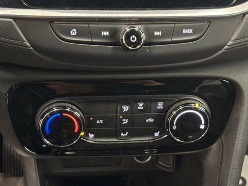 Used 2023 Buick Encore GX Preferred w/ Cold Weather Comfort Package image 23