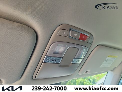 Used 2024 Kia Telluride LX FWD image 30