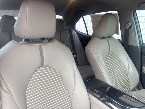 Used 2019 Toyota Camry SE image 17