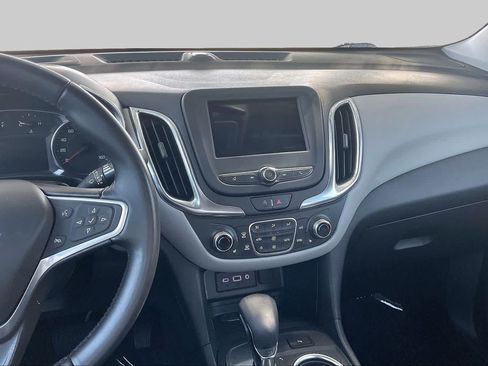 Used 2022 Chevrolet Equinox LT FWD image 7