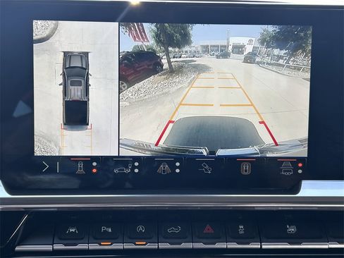 Used 2025 GMC Sierra 1500 Elevation w/ Elevation Premium Package image 29