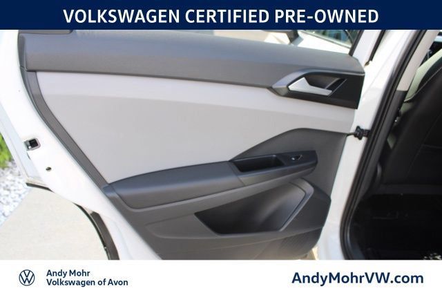 Used 2022 Volkswagen Taos SE w/ Panoramic Sunroof Package AWD/4WD image 26