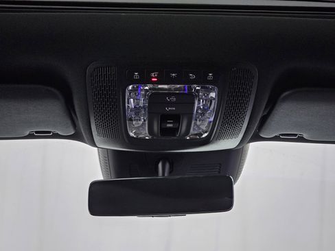 Certified 2025 Mercedes-Benz GLA 250 4MATIC image 29