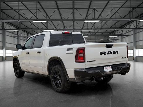 New 2026 RAM 1500 Laramie AWD/4WD image 3