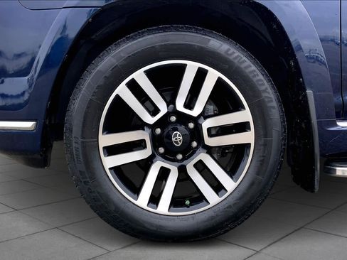 Used 2015 Toyota 4Runner Limited image 10