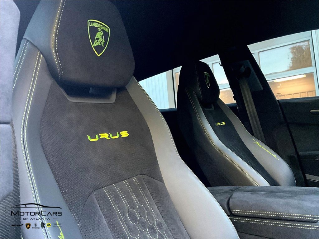 Used 2023 Lamborghini Urus Performante AWD/4WD image 27