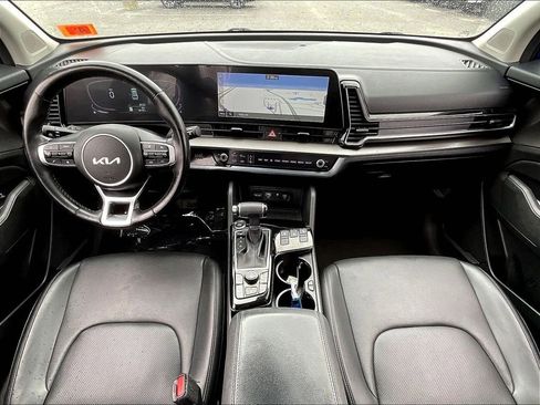 Used 2023 Kia Sportage EX image 20