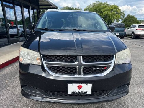Used 2013 Dodge Grand Caravan SE FWD image 6