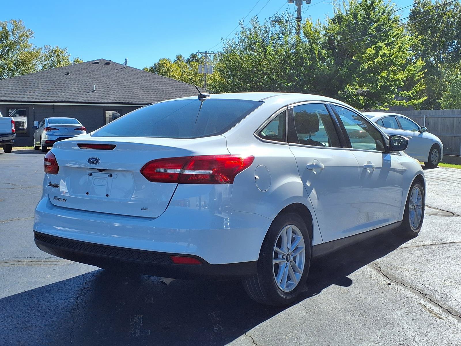 Used 2018 Ford Focus SE FWD image 10