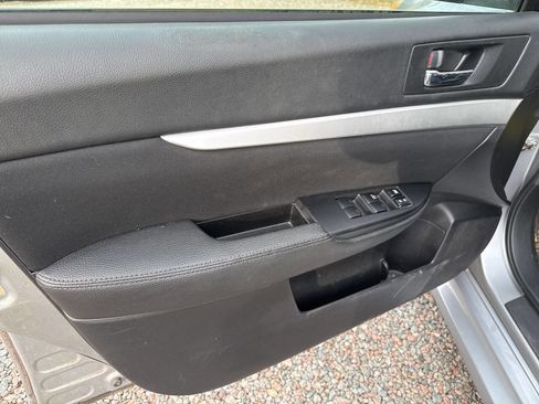 Used 2012 Subaru Legacy 2.5i Premium image 9