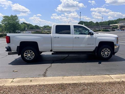 Used 2016 Chevrolet Silverado 2500 LTZ w/ Duramax Plus Package RWD image 5