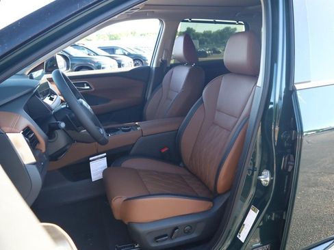 New 2026 Nissan Rogue Platinum AWD/4WD image 8