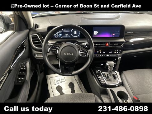 Used 2024 Kia Seltos X-Line AWD/4WD image 17