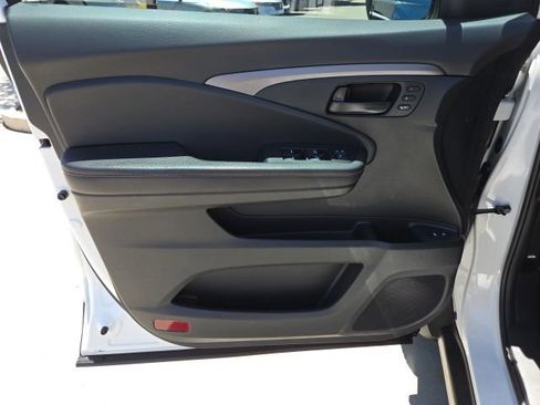 Certified 2023 Honda Passport TrailSport image 9