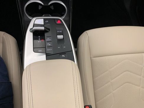 Used 2025 BMW X1 xDrive28i w/ Technology Package image 27