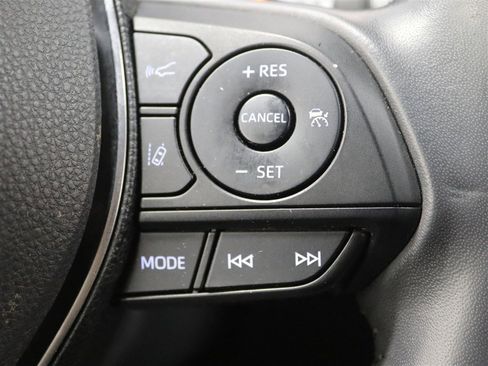 Used 2019 Toyota RAV4 Limited AWD/4WD image 38