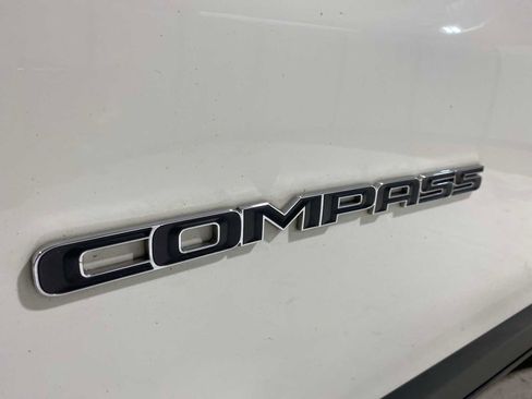 Used 2019 Jeep Compass Latitude w/ Popular Equipment Group image 7