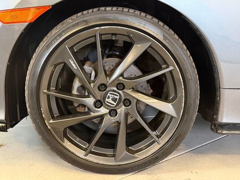 Used 2018 Honda Civic Sport image 24