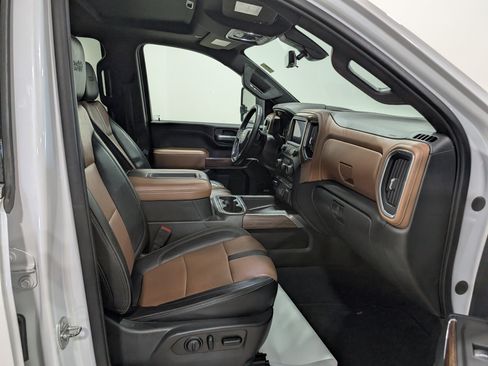 Used 2021 Chevrolet Silverado 2500 High Country w/ Technology Package image 20