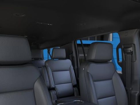 New 2026 Chevrolet Suburban LT w/ Comfort Package AWD/4WD image 24
