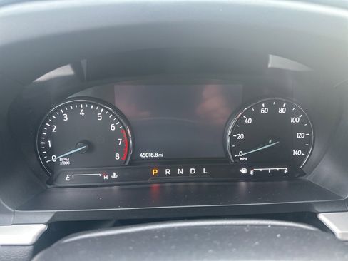 Used 2022 Ford Explorer XLT w/ Equipment Group 202A image 17