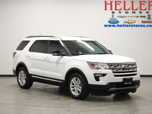 Used 2018 Ford Explorer XLT w/ Equipment Group 201A image 1